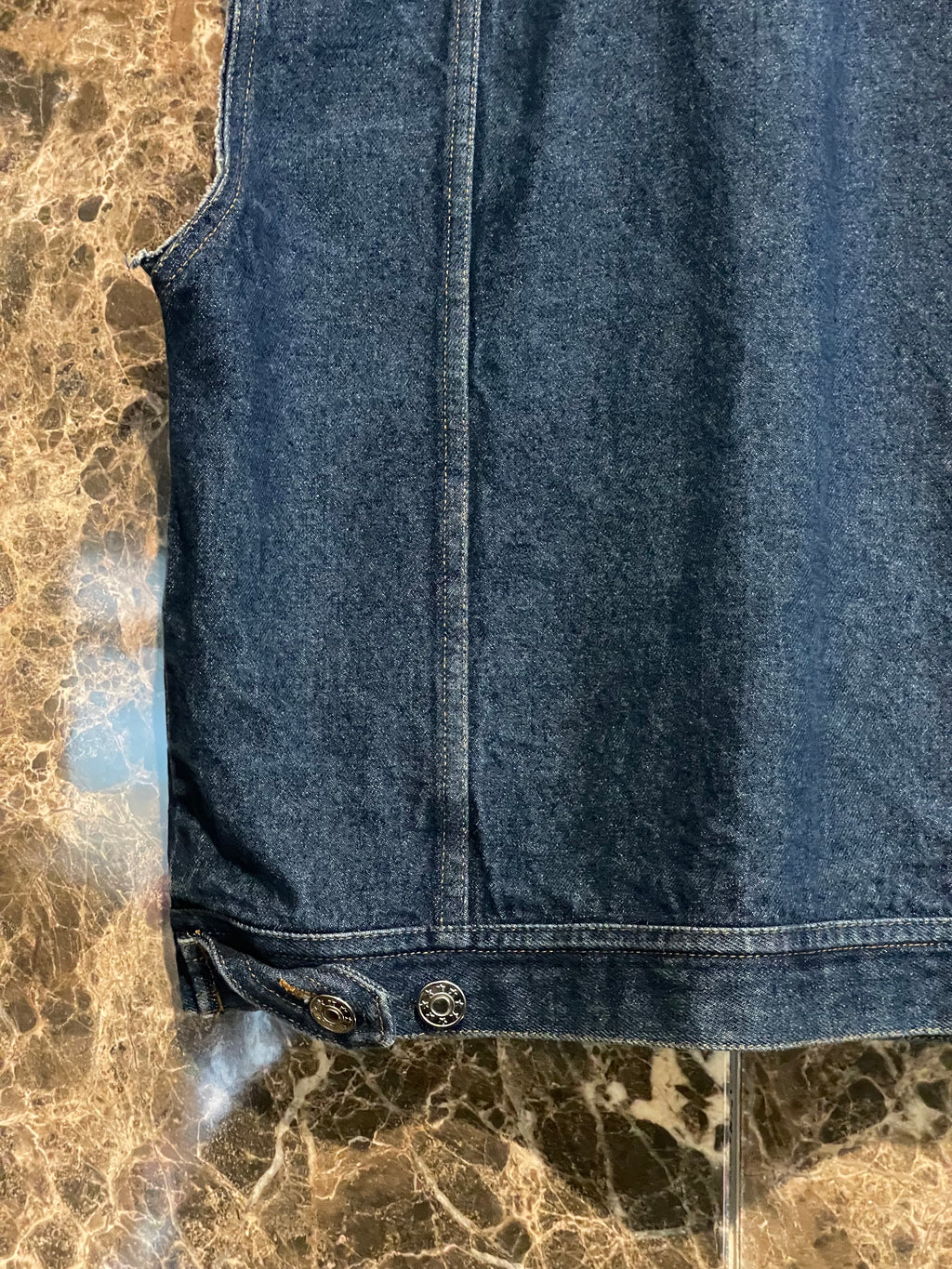 DENIM GILET SANS MANCHES RIVET STUDED