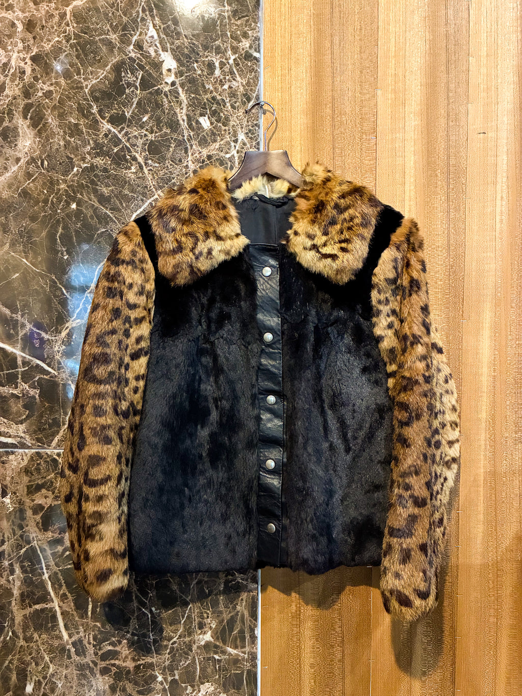 FUR & LEATHER JACKET LEOPARD & BLACK