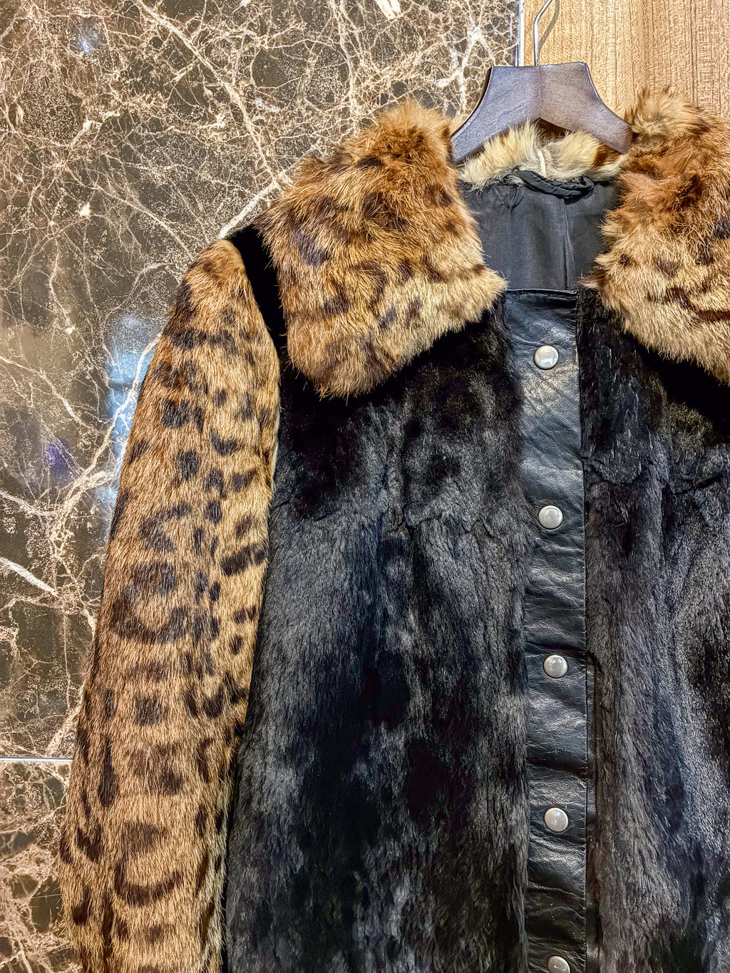 FUR & LEATHER JACKET LEOPARD & BLACK