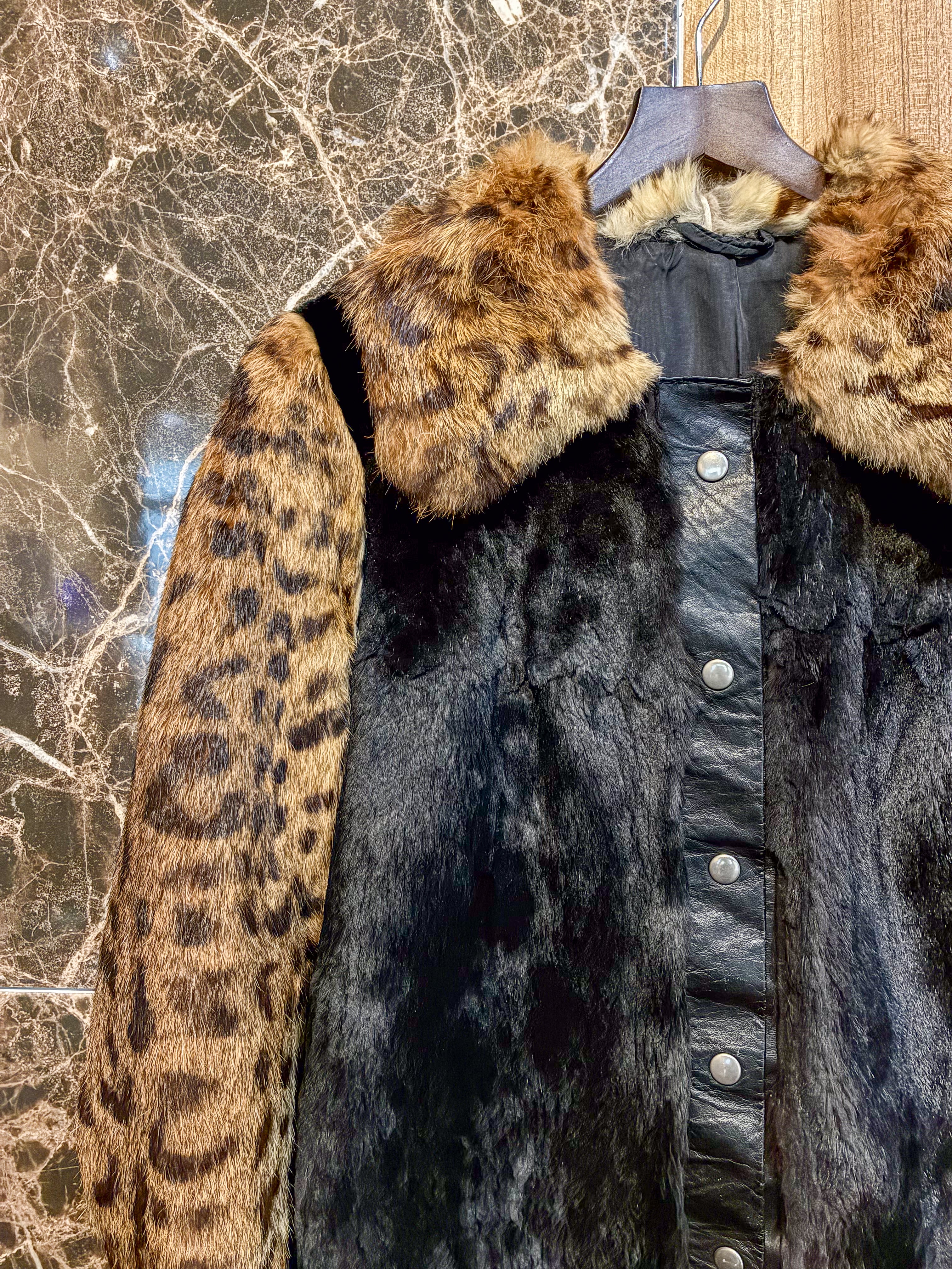FUR & LEATHER JACKET LEOPARD & BLACK