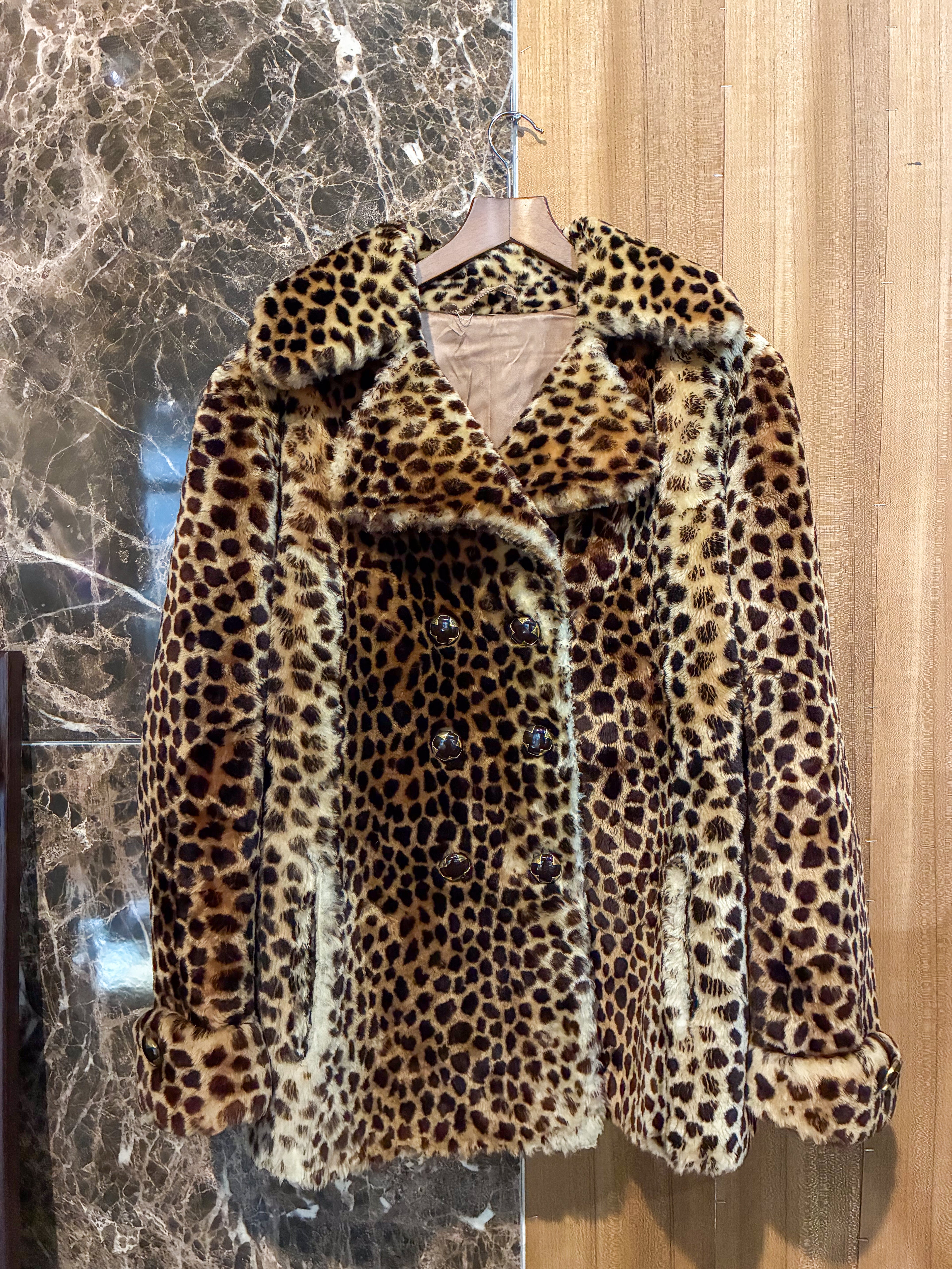 3/4 SHEEP PRINTED LEOPARD COAT