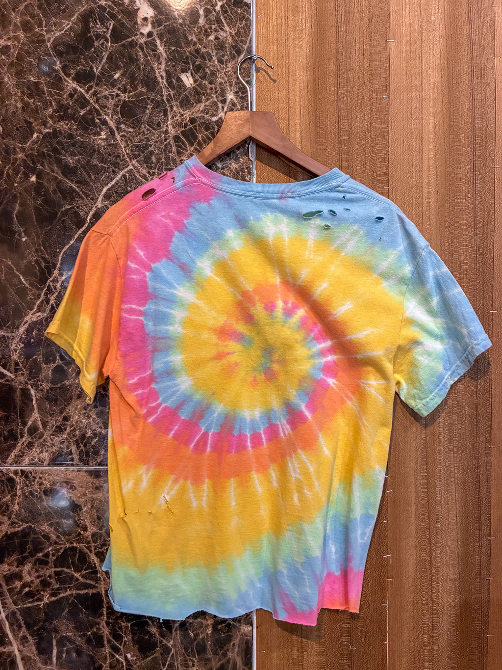 DISTRESSED MESSAGE TIE DYE TEE SHIRT